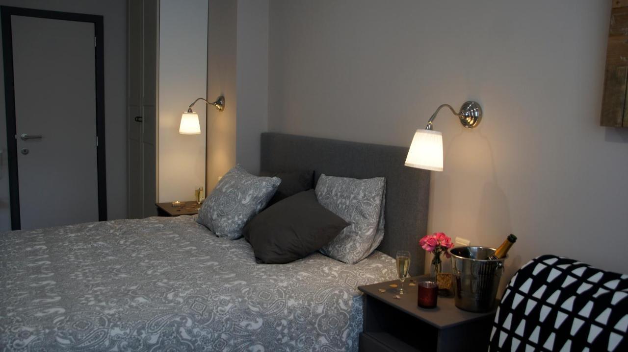 Ferienwohnung Les Petits Nids De Nina 2 Fosses-La-Ville Exterior foto